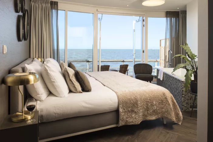 Babymoon dichtbij huis Pier Suites Scheveningen.jpg